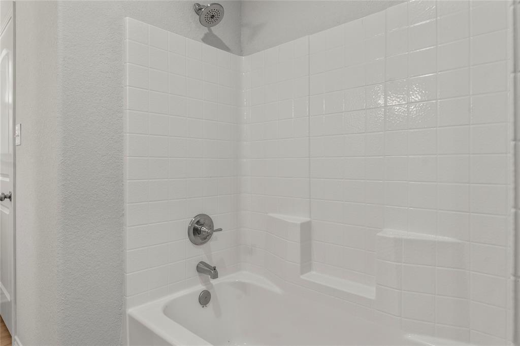 314 Oak Creek Drive, Tool, TX 75143