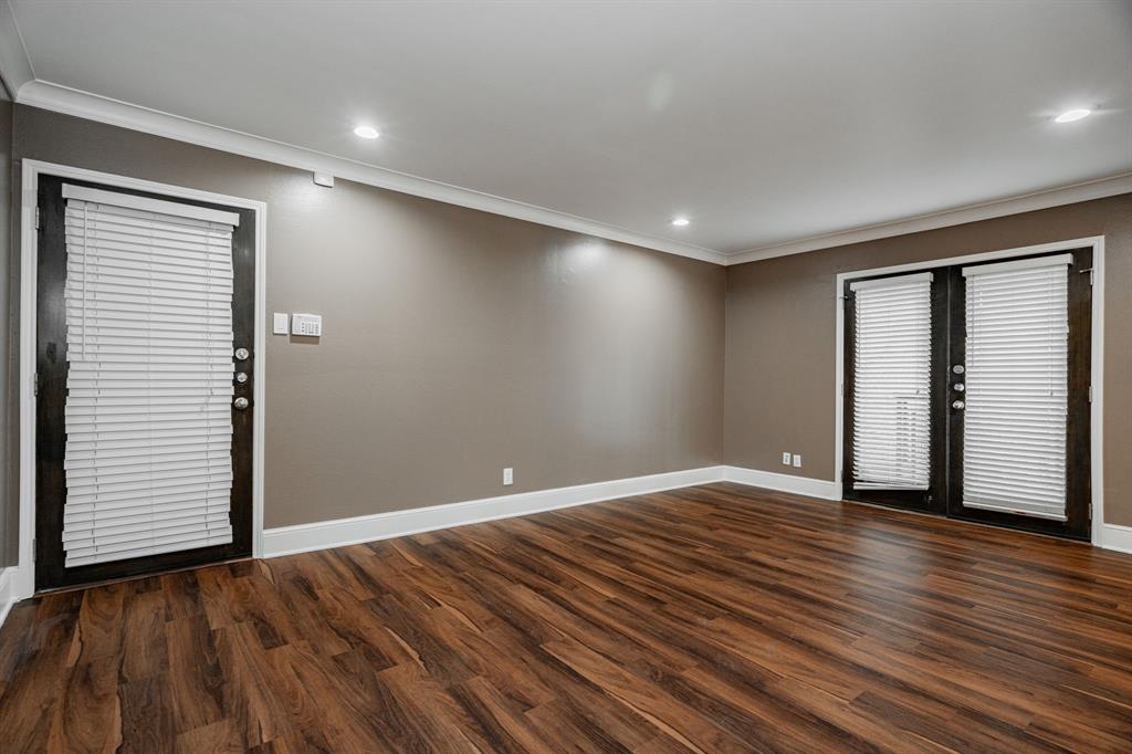 7809 Meadow Park Drive, #208, Dallas, TX 75230