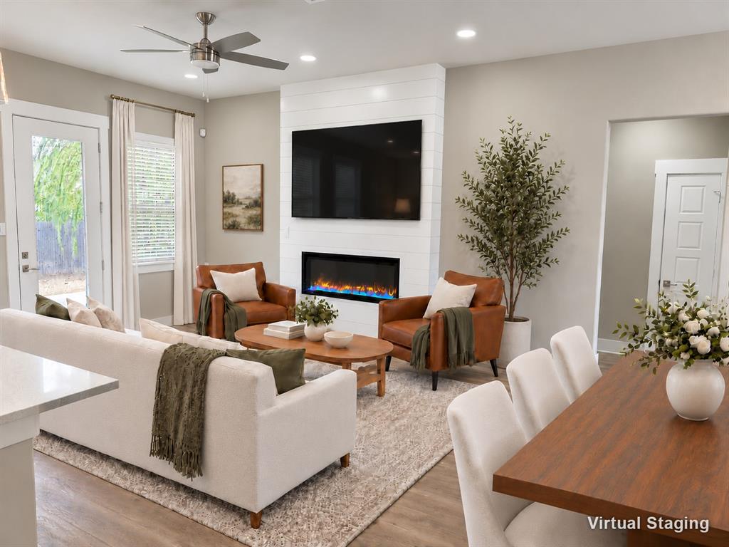 241 Poinsetta Drive, Palmer, TX 75152 241 Poinsetta Drive, Palmer, TX 75152