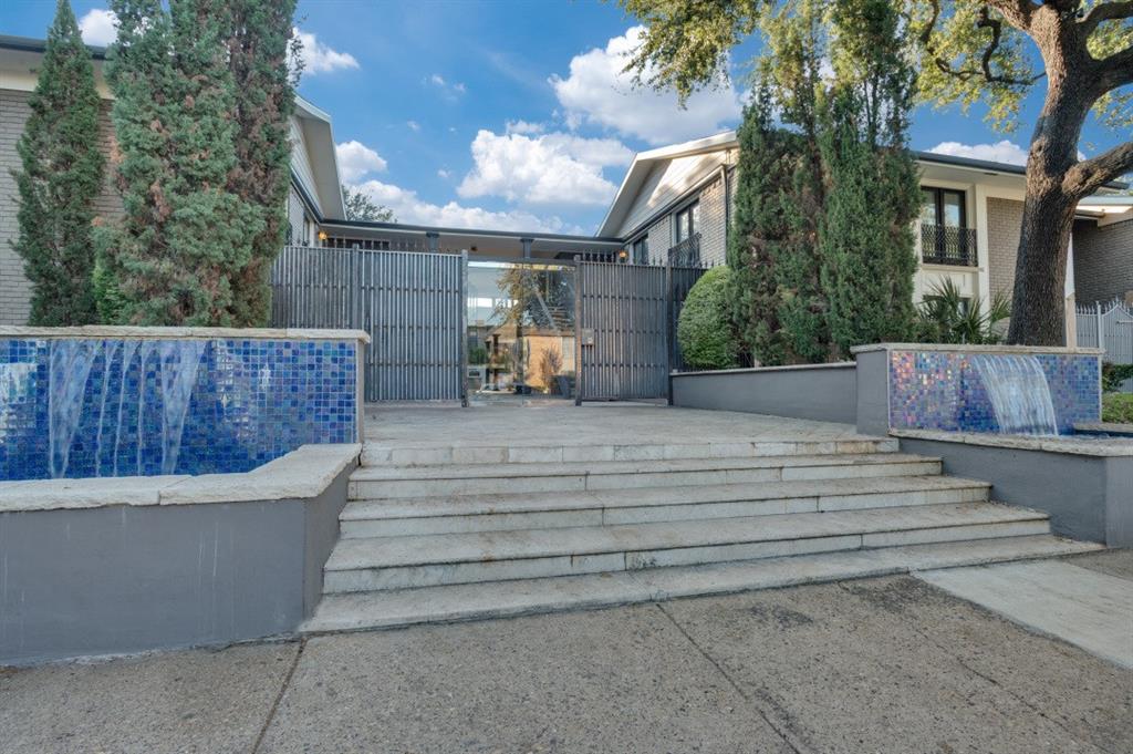 10213 Regal Oaks Drive, #216, Dallas, TX 75230