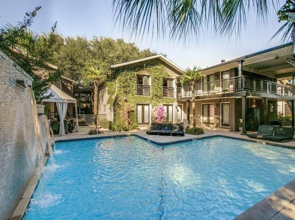 10213 Regal Oaks Drive, #216, Dallas, TX 75230