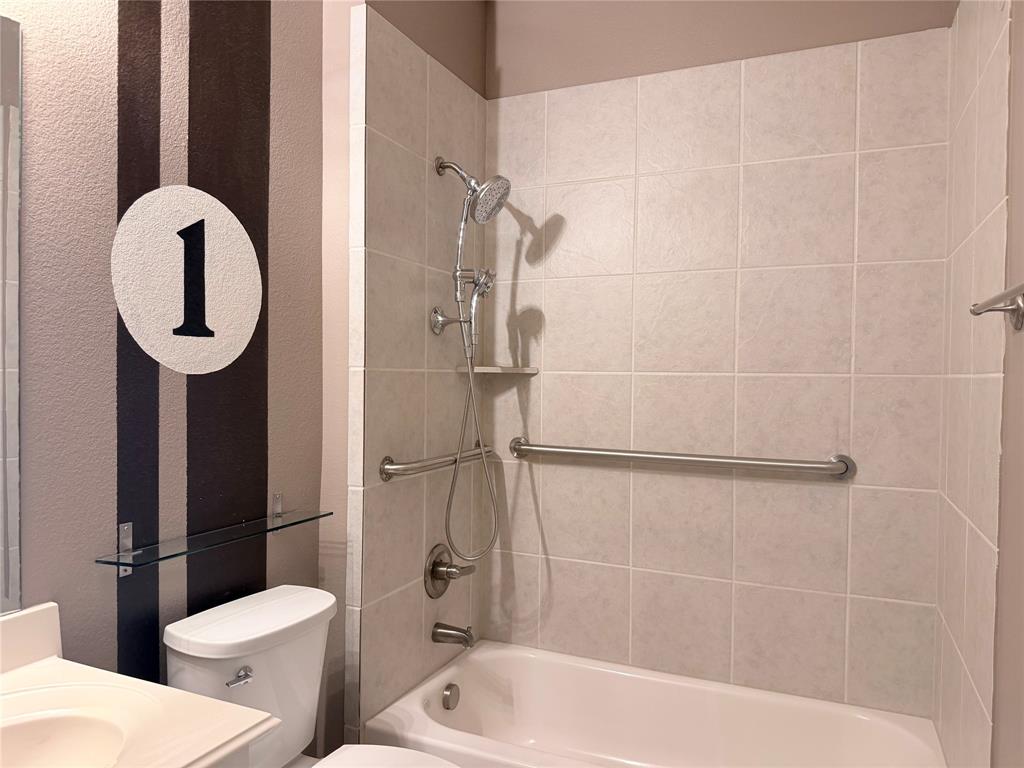 4127 Mane Court, Sachse, TX 75048