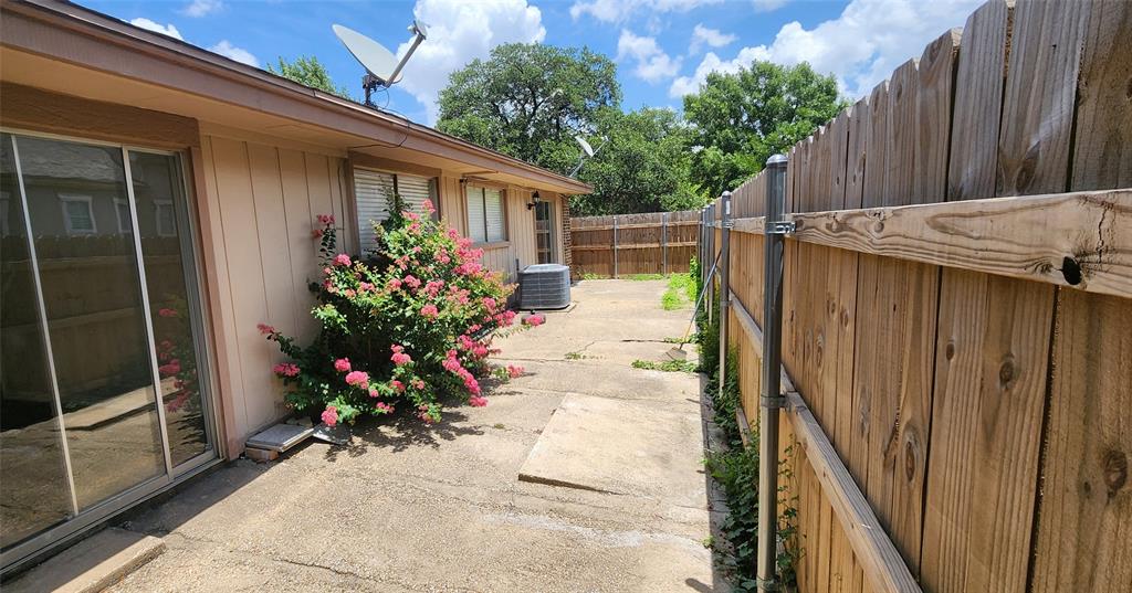 4402 Tophill Lane, Irving, TX 75038