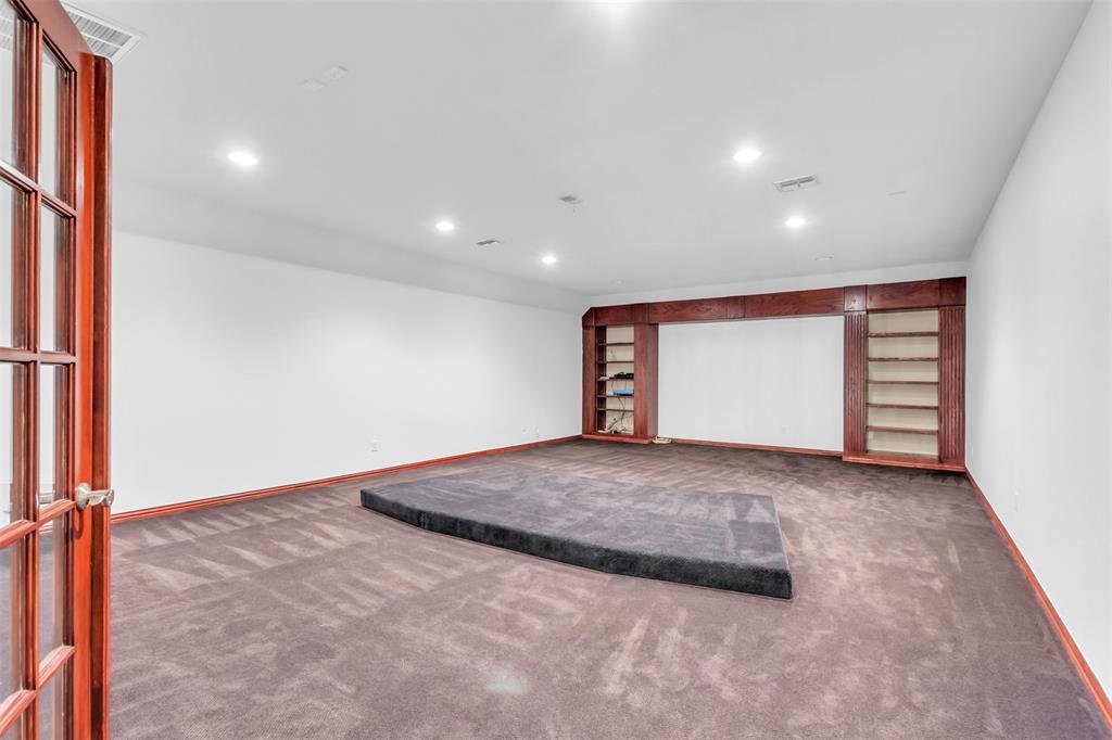 10910 Nevis Lane, Dallas, TX 75218