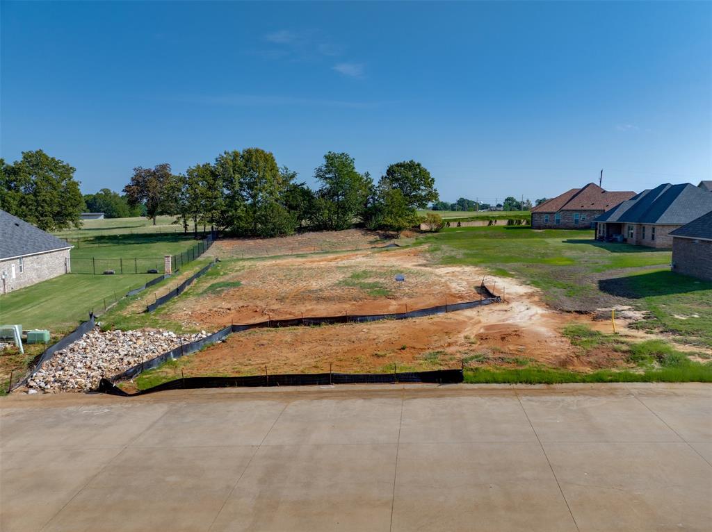 409 Corrigan Trails Boulevard, Lindale, TX 75771