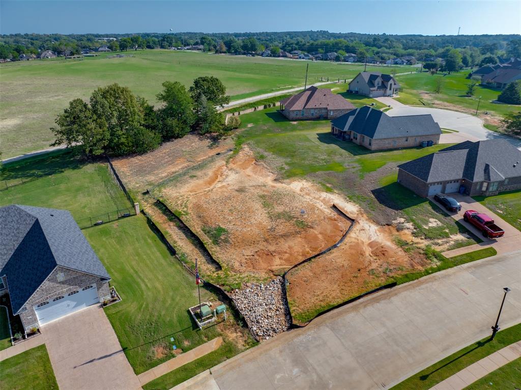 409 Corrigan Trails Boulevard, Lindale, TX 75771