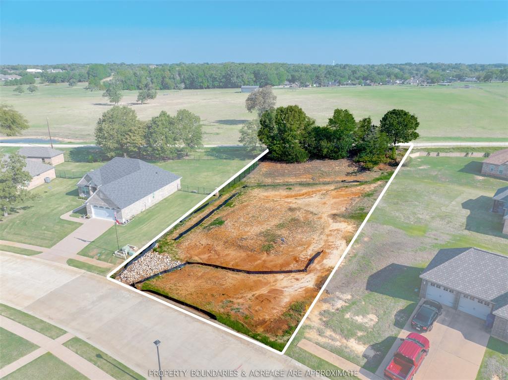 409 Corrigan Trails Boulevard, Lindale, TX 75771