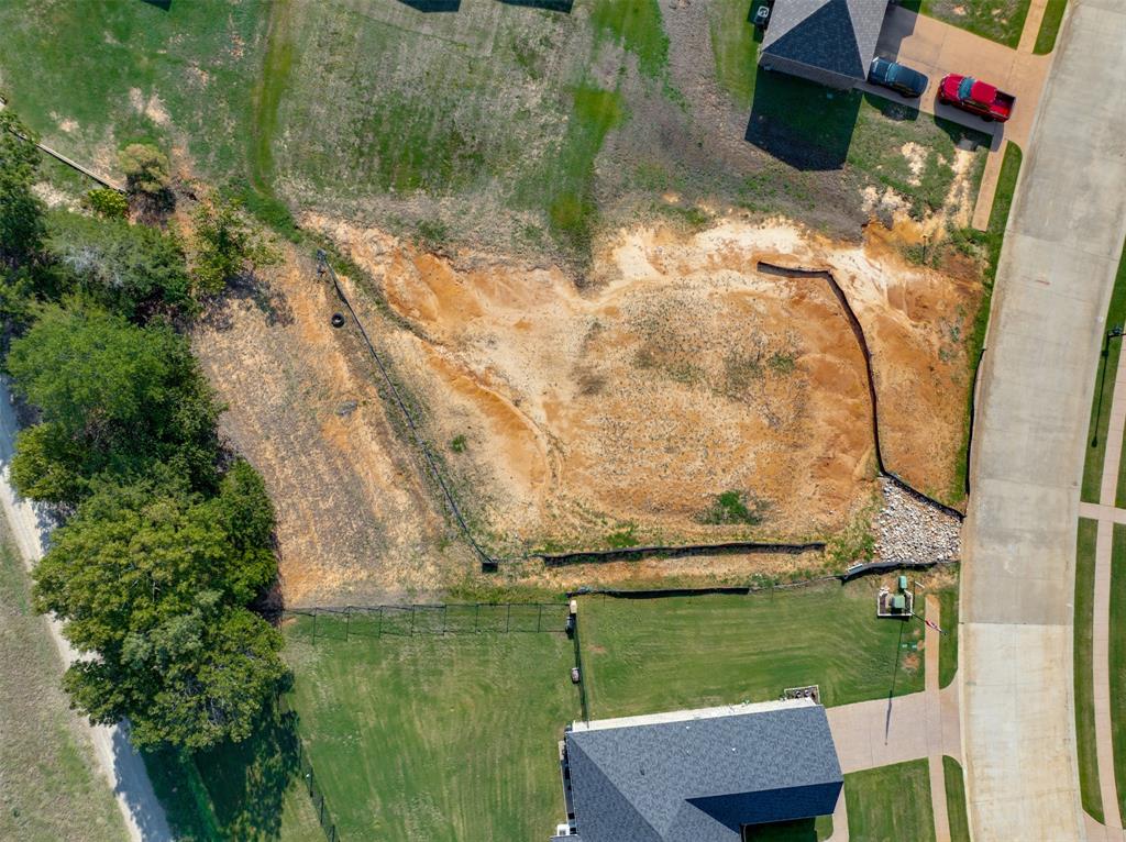409 Corrigan Trails Boulevard, Lindale, TX 75771