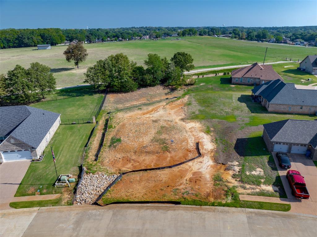 409 Corrigan Trails Boulevard, Lindale, TX 75771