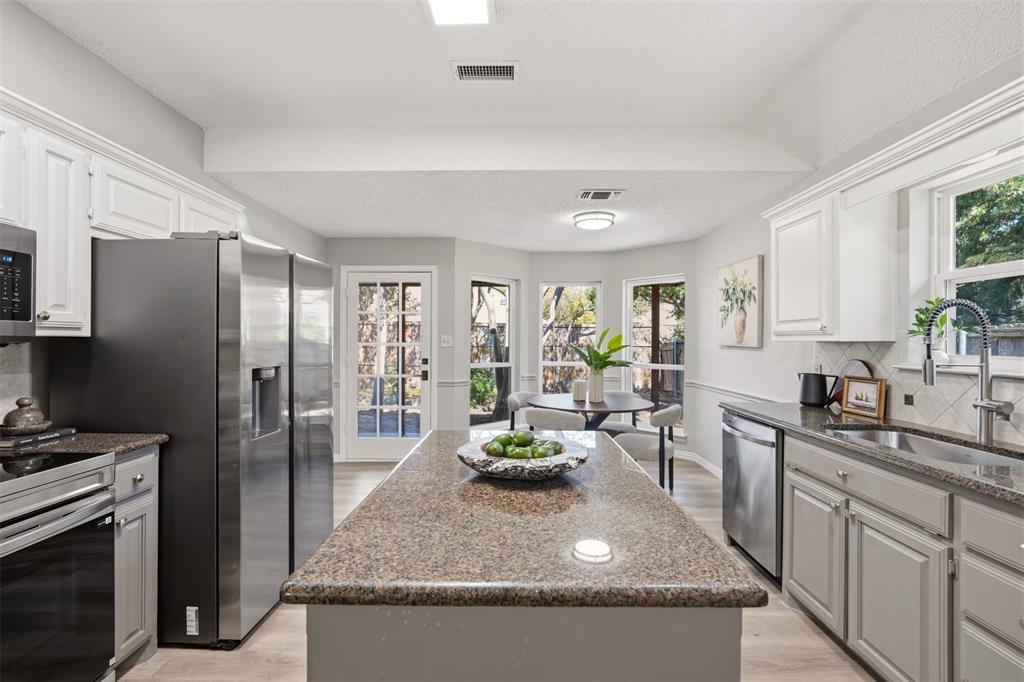 2418 Riverview Drive, McKinney, TX 75071