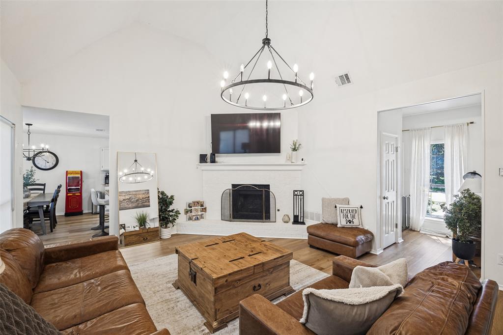 8205 Pacific Pearl Drive, Rowlett, TX 75089 8205 Pacific Pearl Drive, Rowlett, TX 75089
