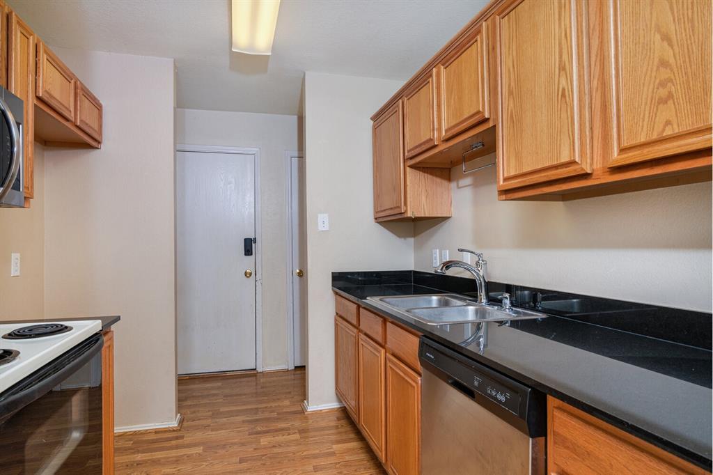 812 Cooper Lane, Royse City, TX 75189