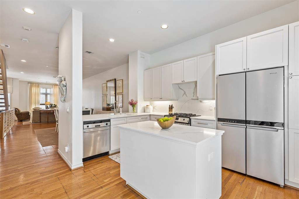 4310 Buena Vista Street, #24, Dallas, TX 75205