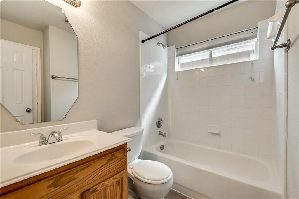 409 Knoll Park Court, McKinney, TX 75072