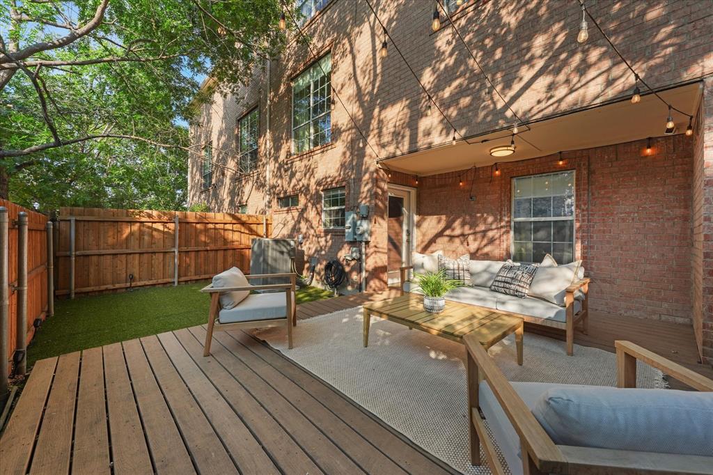 4007 Brownstone Court, Dallas, TX 75204