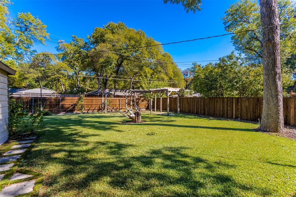 924 Sylvania Drive, Dallas, TX 75218