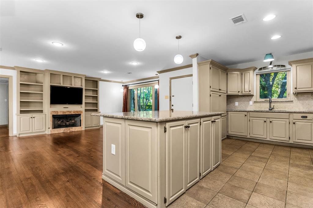 924 Sylvania Drive, Dallas, TX 75218