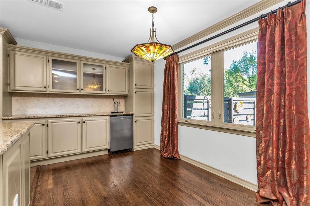 924 Sylvania Drive, Dallas, TX 75218