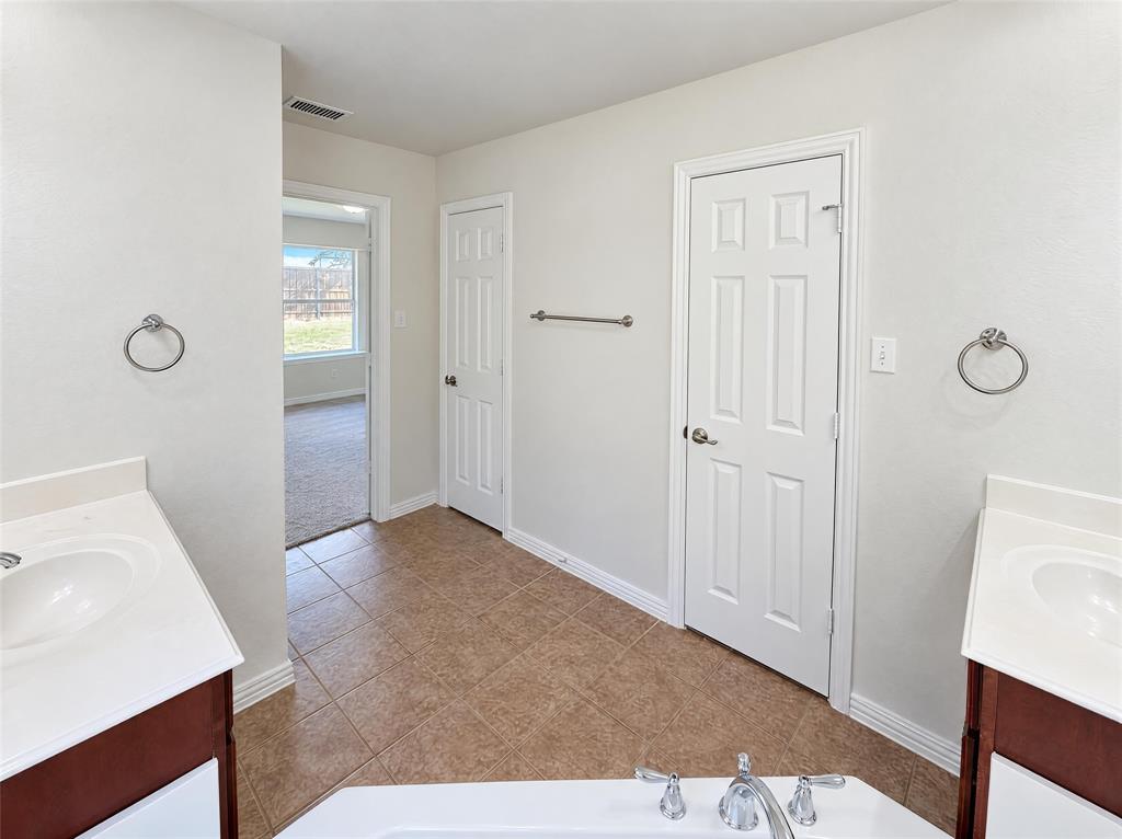 124 Lonesome Dove Lane, Forney, TX 75126
