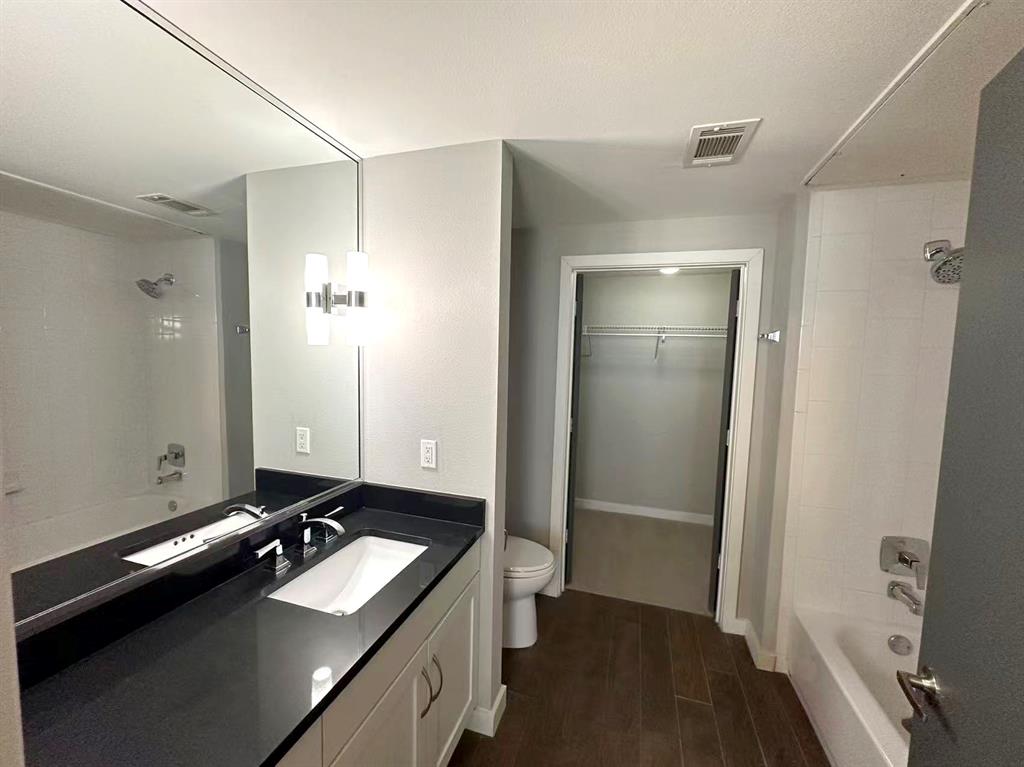 5609 Smu Boulevard, #305, Dallas, TX 75206