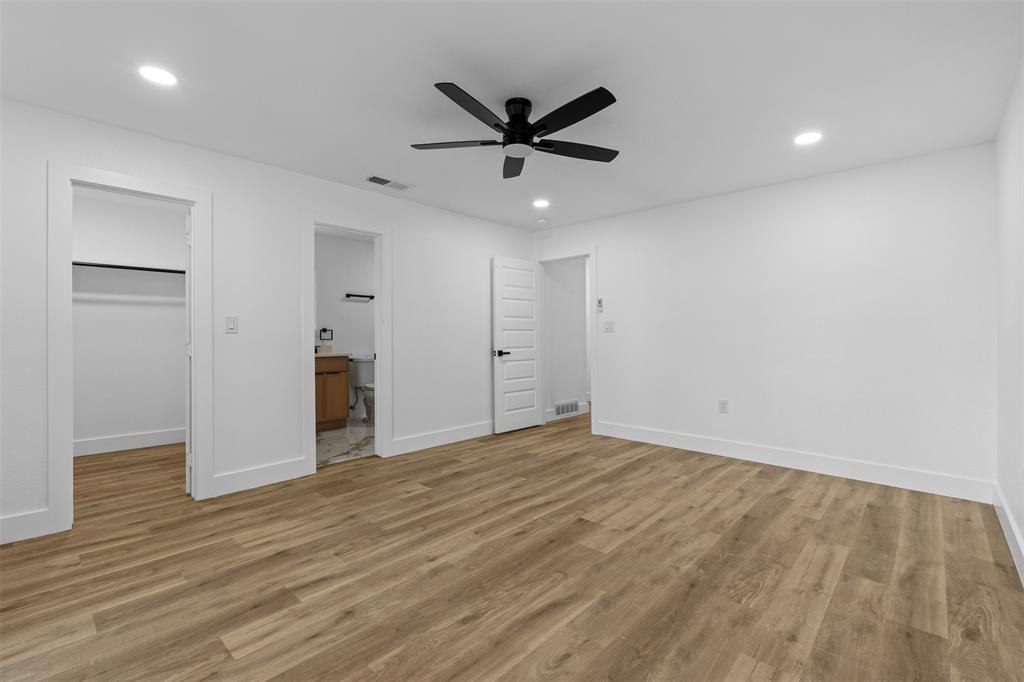 717 Bluebonnet Drive, Grand Prairie, TX 75052