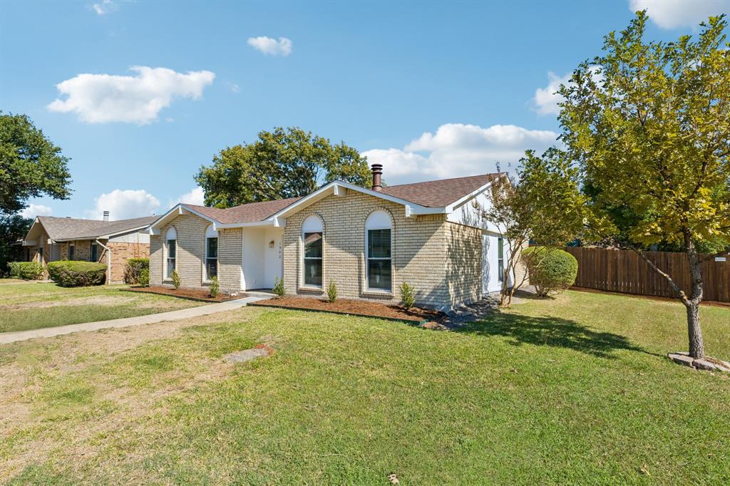 1902 Edna Smith Drive, Garland, TX 75040 1902 Edna Smith Drive, Garland, TX 75040