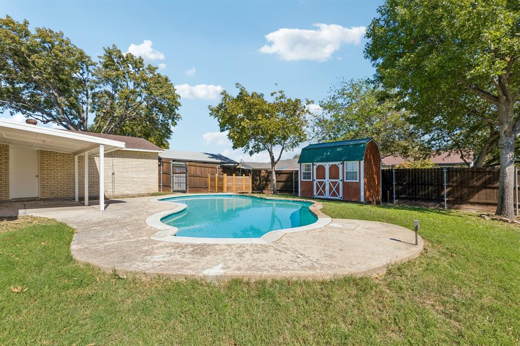 1902 Edna Smith Drive, Garland, TX 75040