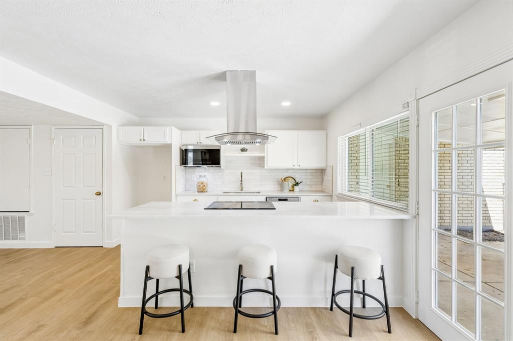1902 Edna Smith Drive, Garland, TX 75040 1902 Edna Smith Drive, Garland, TX 75040