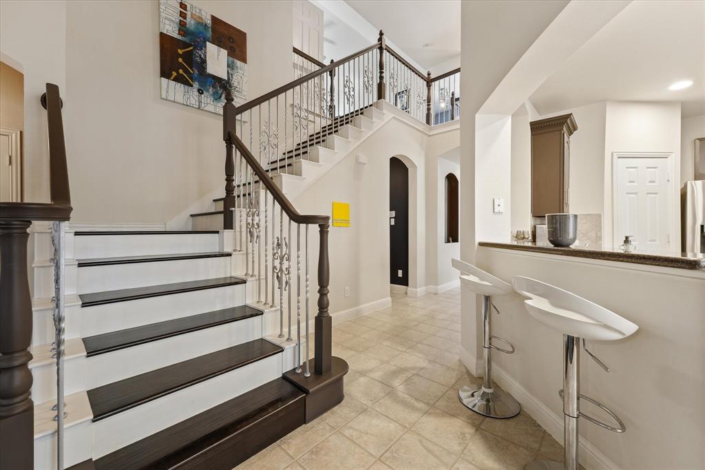 10404 Mateo Trail, Irving, TX 75063 10404 Mateo Trail, Irving, TX 75063
