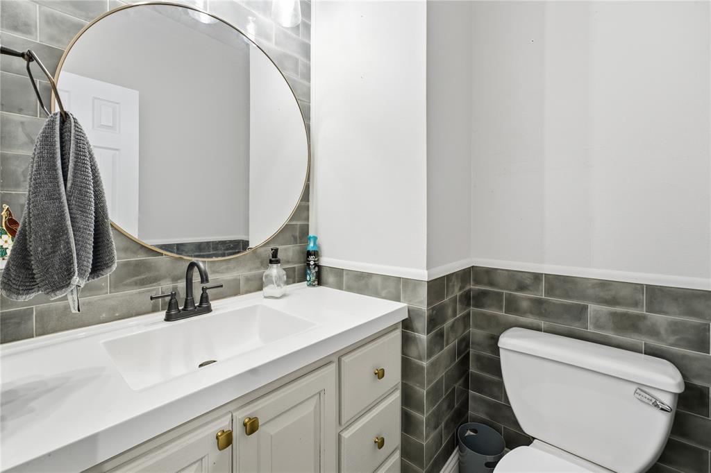 22676 Diamond Bay Drive, Frankston, TX 75763