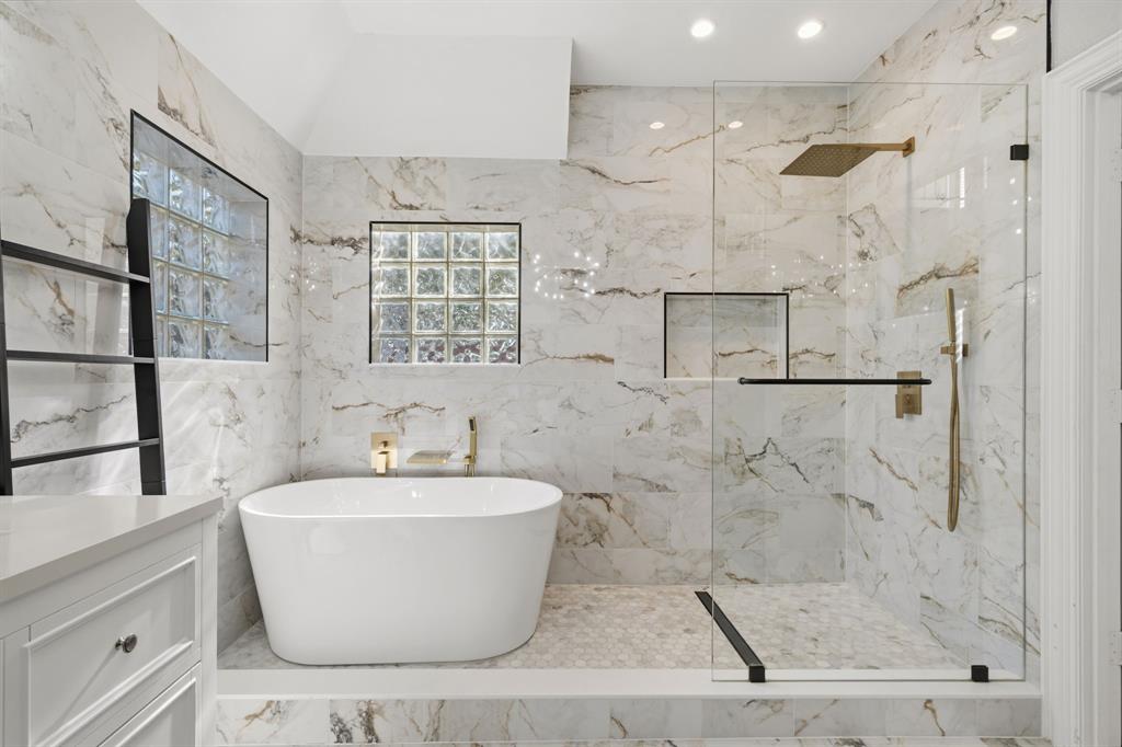 18003 Benchmark Drive, Dallas, TX 75252