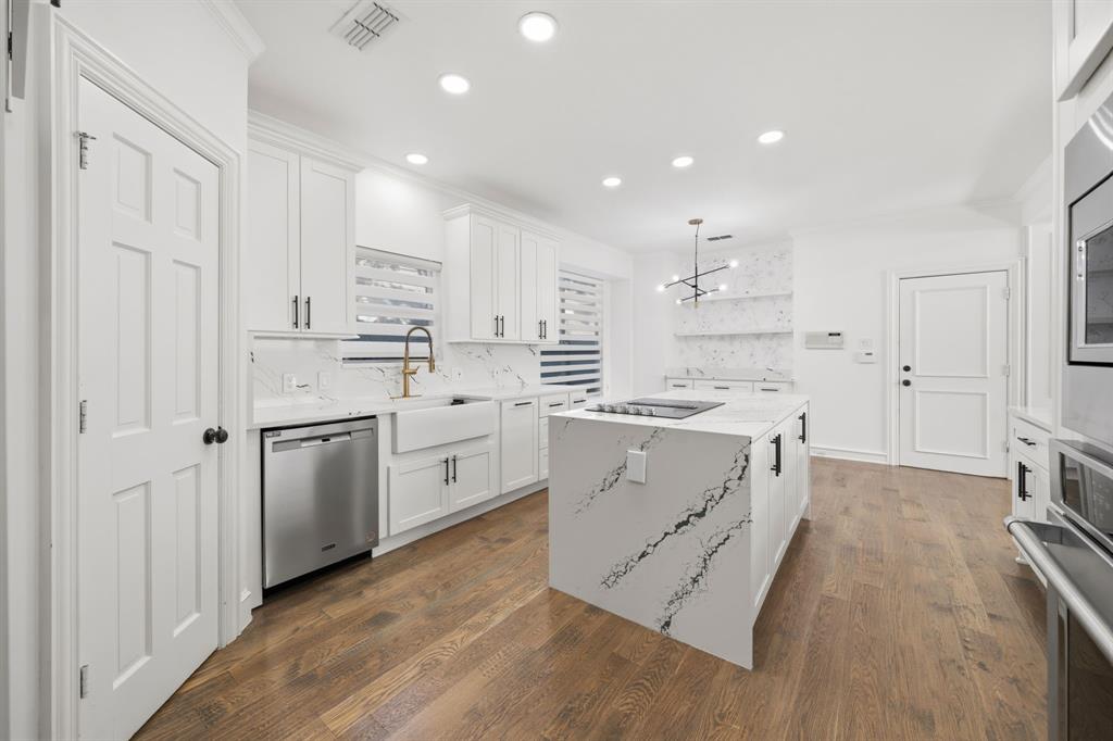 18003 Benchmark Drive, Dallas, TX 75252