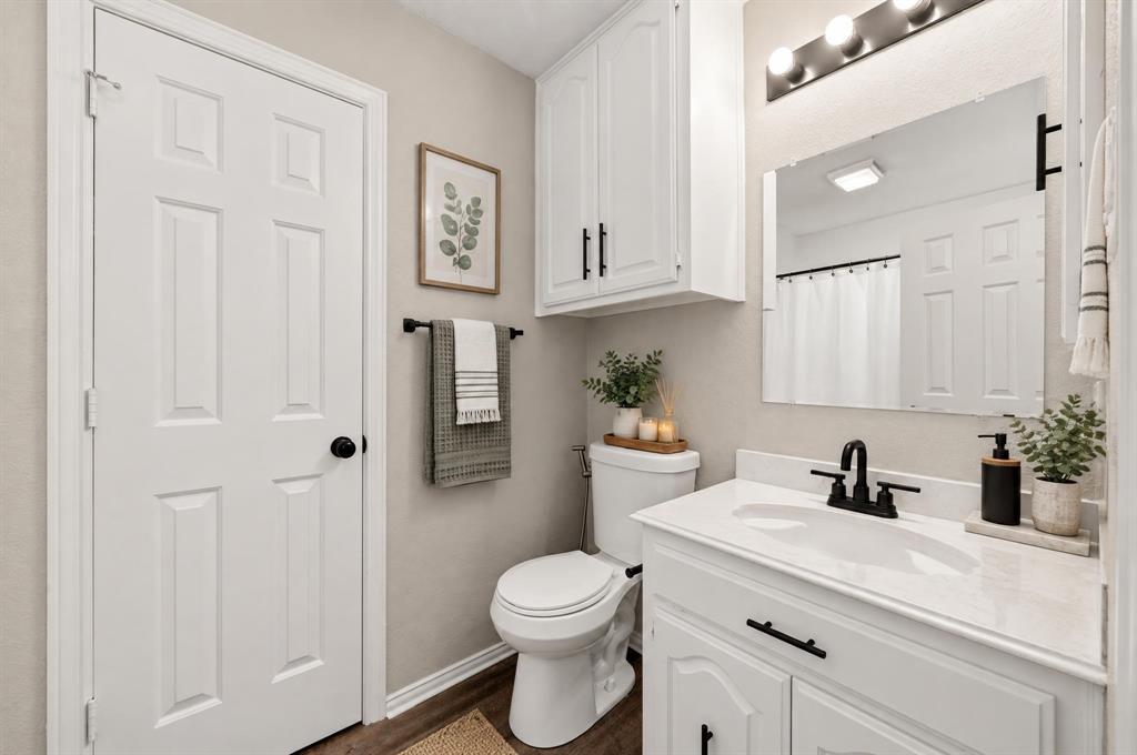 18003 Benchmark Drive, Dallas, TX 75252