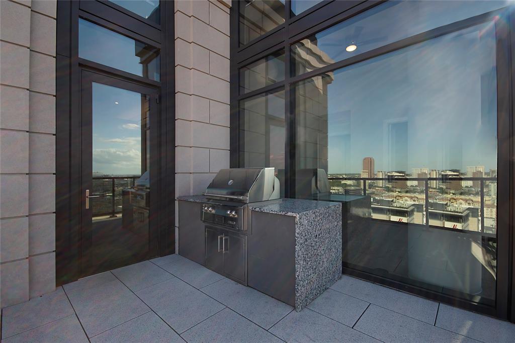 3001 Maple Avenue, #2207, Dallas, TX 75201