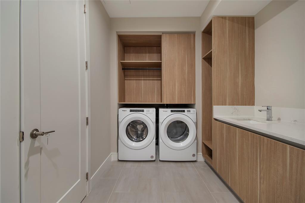 3001 Maple Avenue, #2207, Dallas, TX 75201