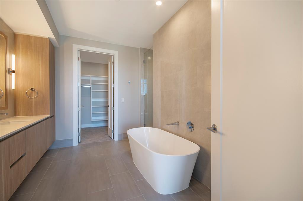 3001 Maple Avenue, #2207, Dallas, TX 75201