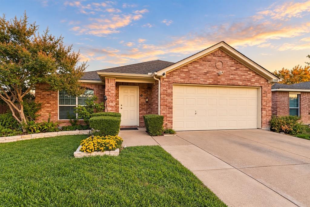 3308 Knoll Trail, Balch Springs, TX 75180