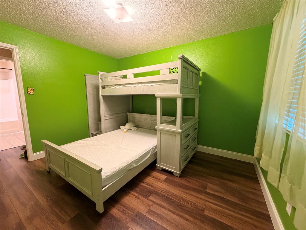 3308 Knoll Trail, Balch Springs, TX 75180