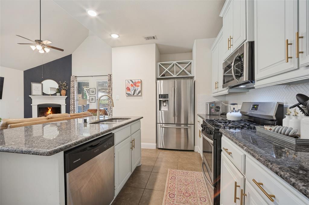 863 Mccall Drive, Fate, TX 75087