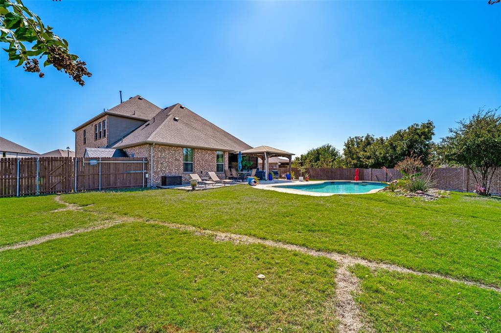 863 Mccall Drive, Fate, TX 75087