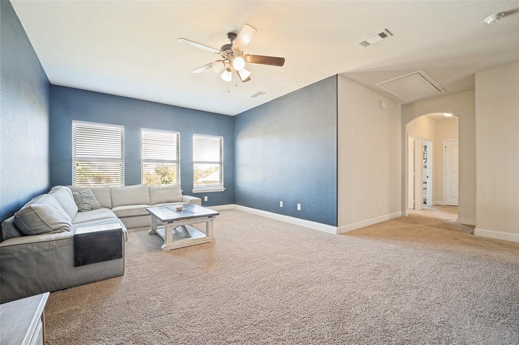 863 Mccall Drive, Fate, TX 75087