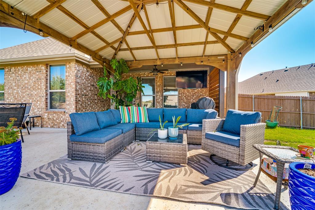 863 Mccall Drive, Fate, TX 75087