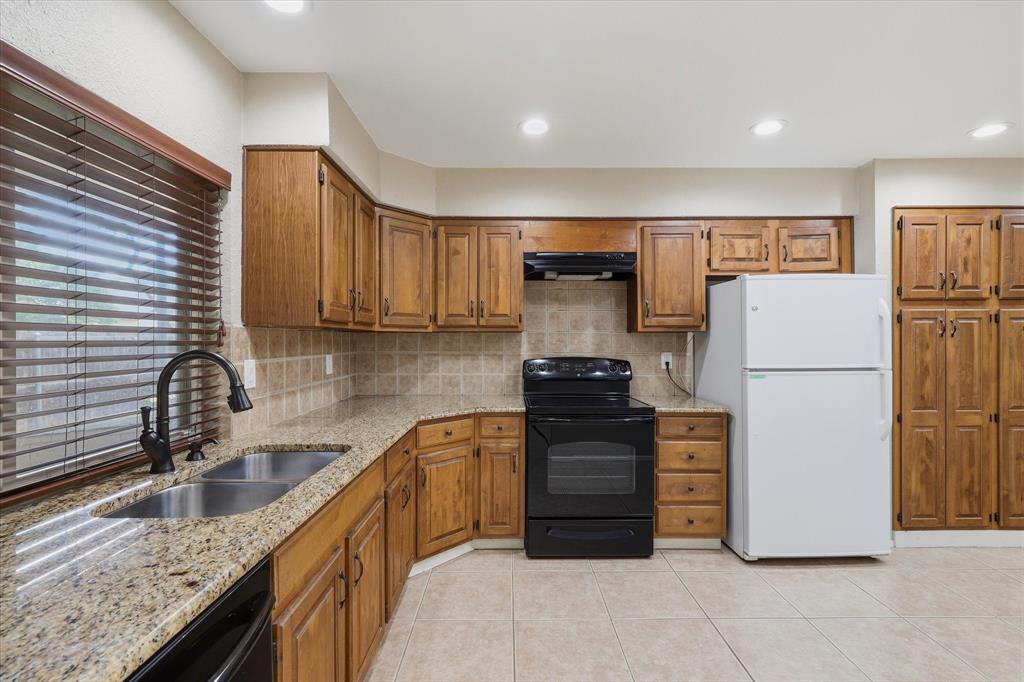 2906 Hazelwood Drive, Garland, TX 75044