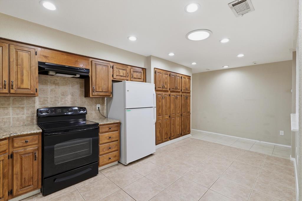 2906 Hazelwood Drive, Garland, TX 75044