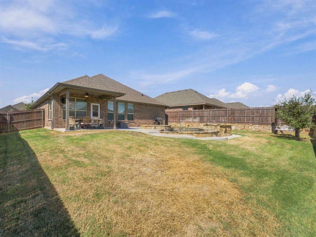 1505 Seabiscuit Drive, Granbury, TX 76049