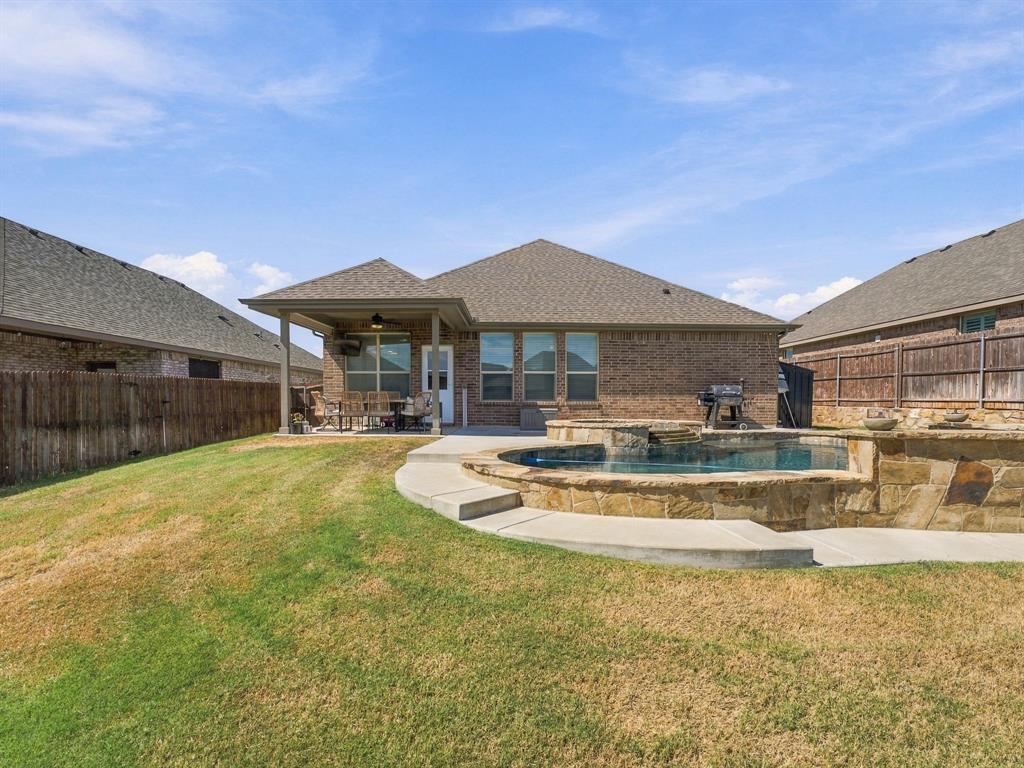1505 Seabiscuit Drive, Granbury, TX 76049