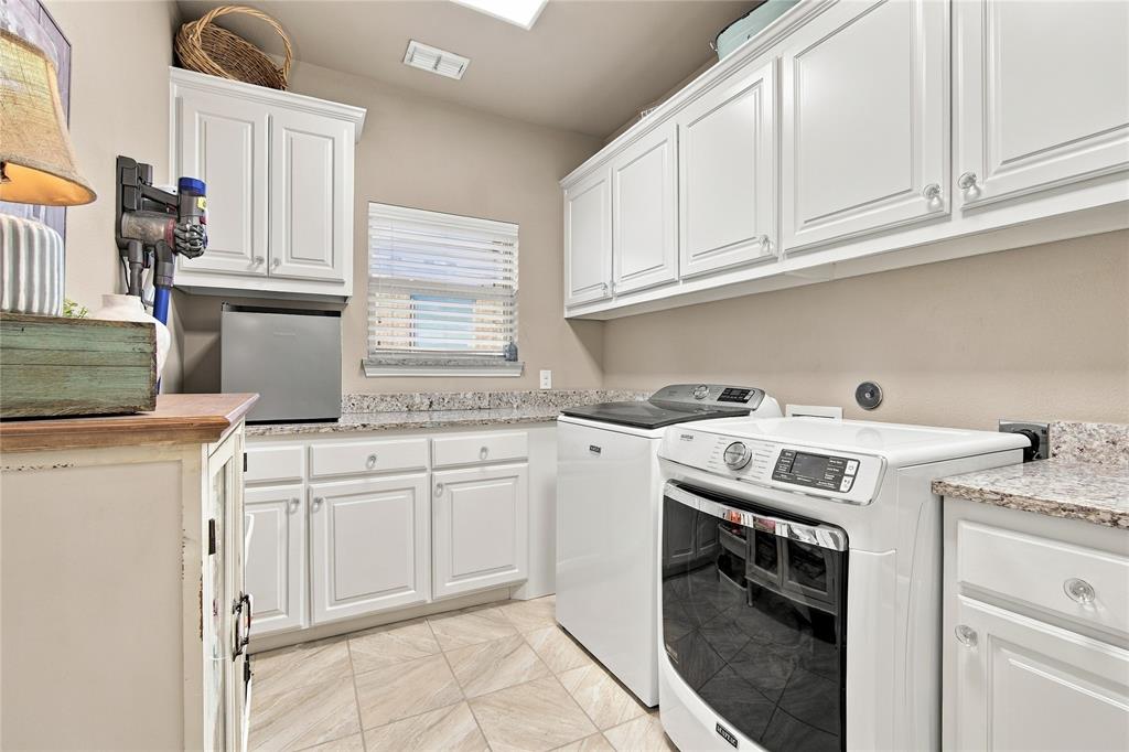 105 Piper Parkway, Waxahachie, TX 75165