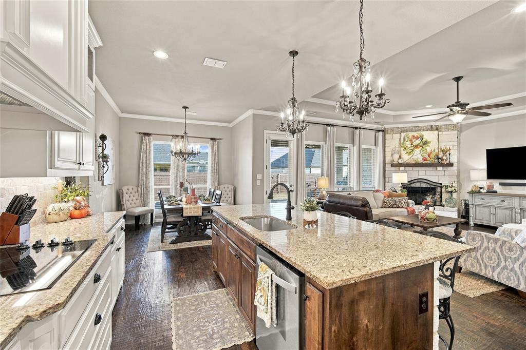 105 Piper Parkway, Waxahachie, TX 75165 105 Piper Parkway, Waxahachie, TX 75165