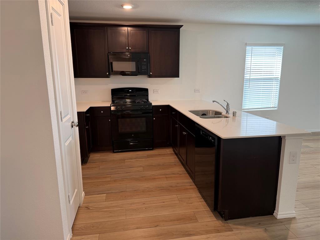 1976 Helmoken Falls Drive, Anna, TX 75409