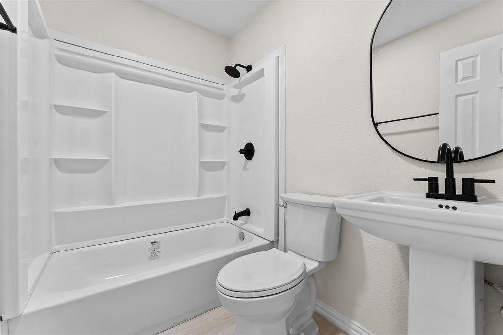 7250 Ridge Park Lane, Dallas, TX 75232